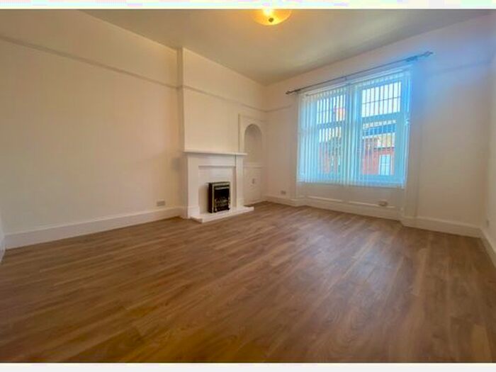 1 Bedroom Flat To Rent In Quarry Street, Hamilton, ML3