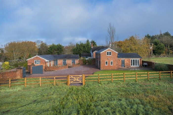 3 Bedroom Barn Conversion For Sale In Rode Street, Tarporley, CW6