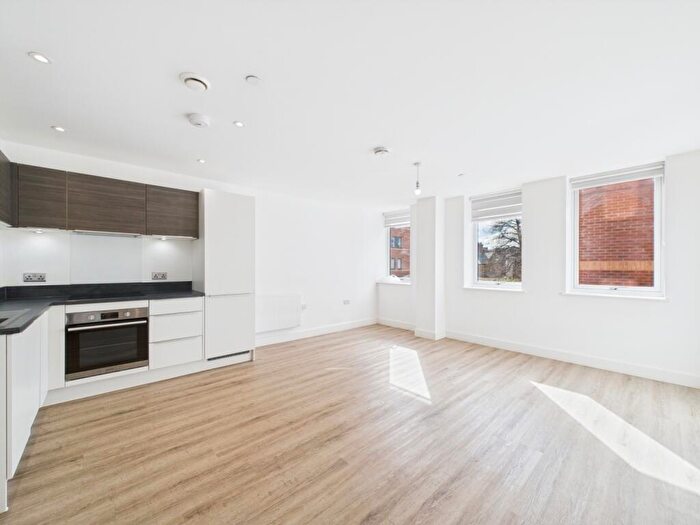 1 Bedroom Apartment To Rent In City Centre Apartment - Broadway, Peterborough, PE1