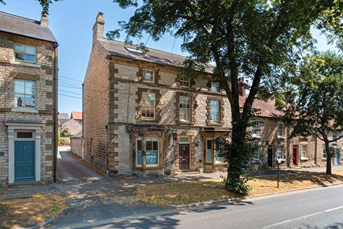 6 Bedroom End Of Terrace House For Sale In Eastgate, Pickering, North Yorkshire, YO18