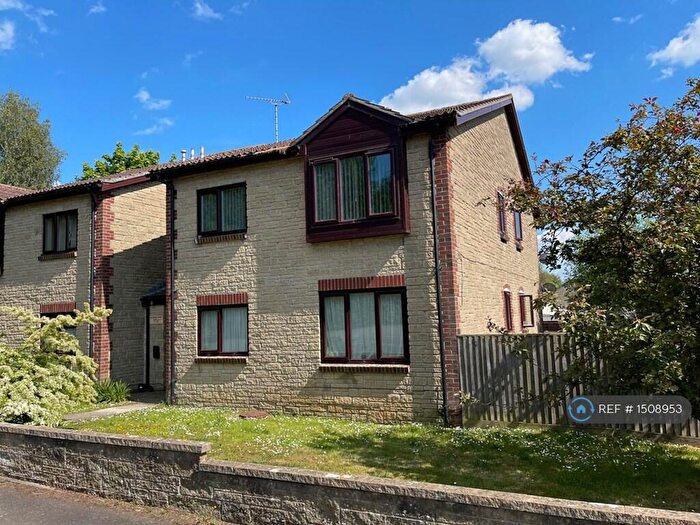 1 Bedroom Flat To Rent In Abbey Manor Park, Yeovil, BA21