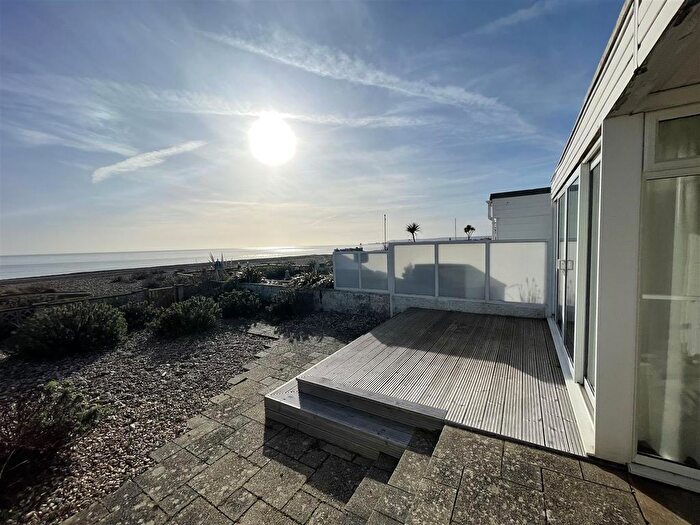 2 Bedroom Detached Bungalow For Sale In Coast Road, Pevensey Bay, Pevensey, BN24