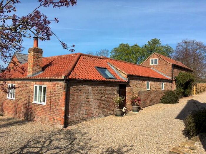 2 Bedroom Cottage To Rent In Crayke, York YO61