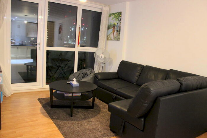 2 Bedroom Flat To Rent In High Street, London, E15