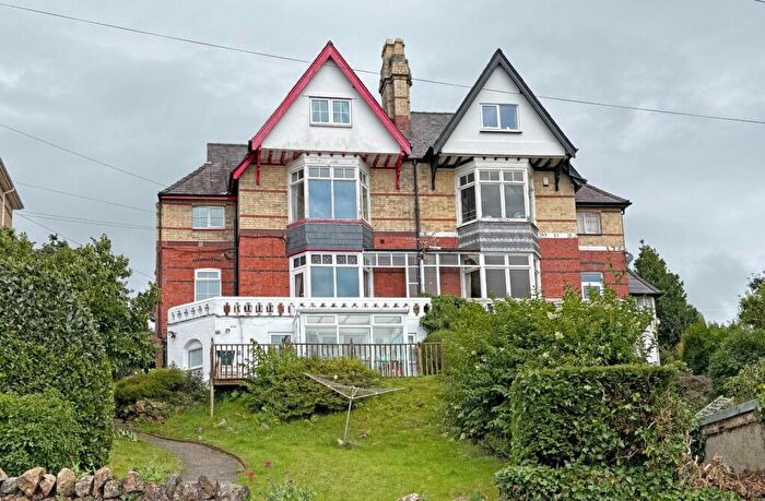 6 Bedroom Semi-Detached House For Sale In England Road South, Caernarfon, Gwynedd, LL55