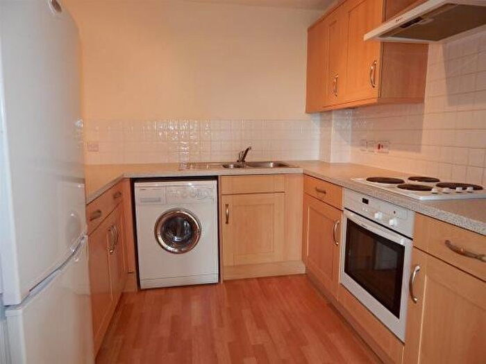 1 Bedroom Apartment To Rent In White Star Place, Central, SO14