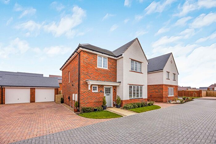 4 Bedroom Detached House For Sale In Butchers Broom Close, Southbourne, PO10