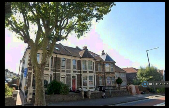 4 Bedroom Maisonette To Rent In Fishponds Road, Bristol, BS5