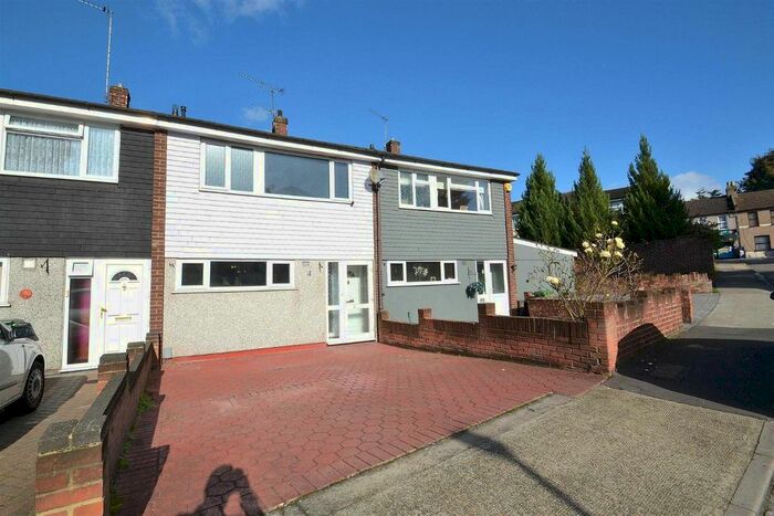 3 Bedroom Terraced House To Rent In Bedroom Terraced House, York Terrace, Erith, Kent, DA8