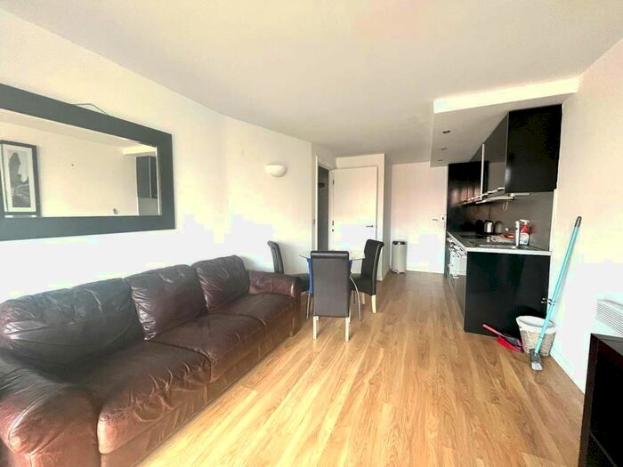 2 Bedroom Apartment To Rent In West Point Leeds, LS1