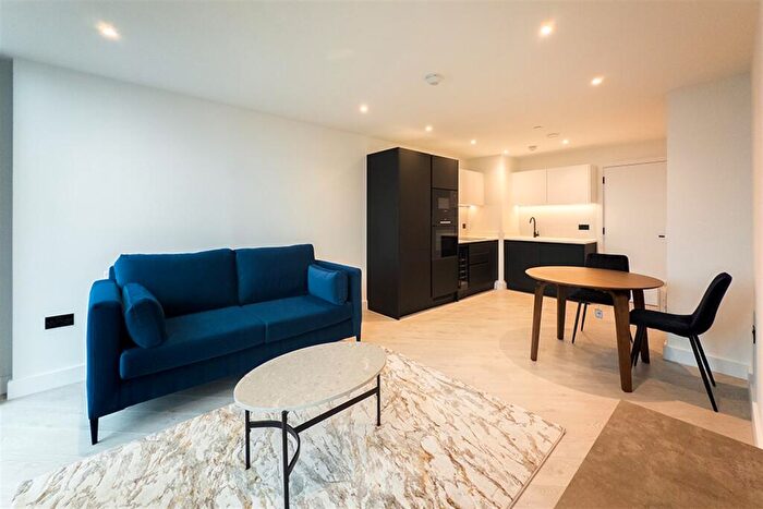 1 Bedroom Apartment To Rent In Vista River Tower, M3