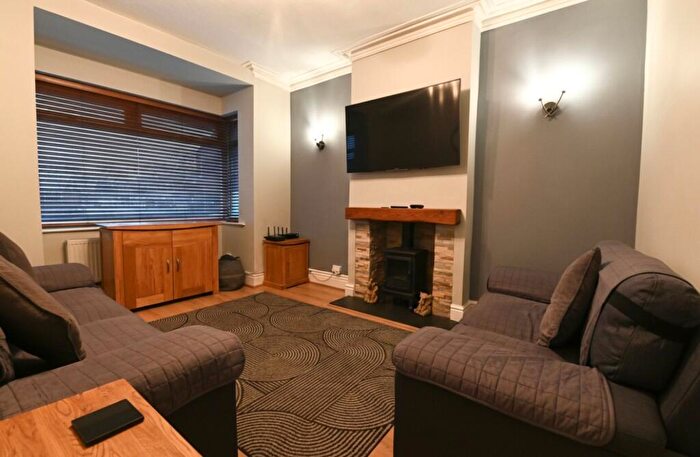 3 Bedroom Terraced House For Sale In Station Road, Swinton, M27