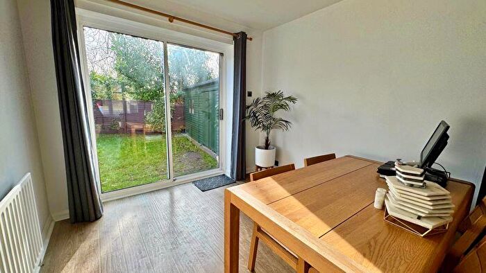 3 Bedroom Detached House For Sale In Wyatt Close, Martin, Lincoln, LN4