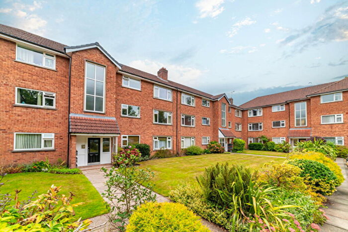 2 Bedroom Apartment For Sale In Ashton Court, Moss Lane, Sale, M33
