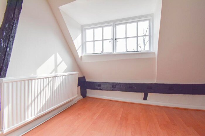 1 Bedroom Apartment For Sale In Bunyans Mead, Elstow, MK42