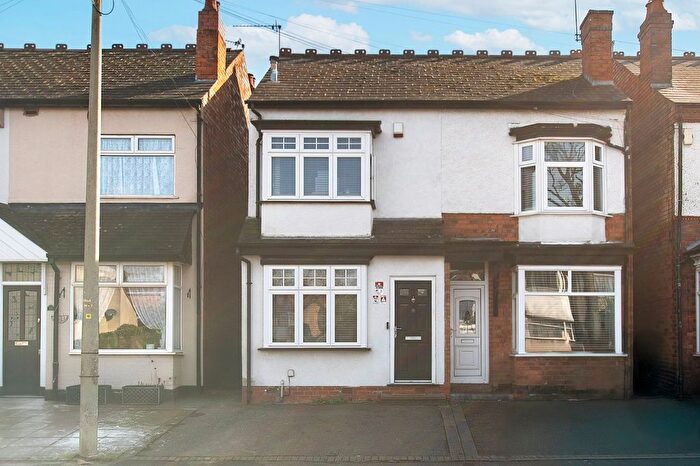 3 Bedroom Semi-detached House For Sale In Olton Road, Shirley, Solihull, West Midlands, B90