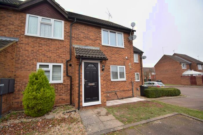 2 Bedroom Terraced House To Rent In Lucas Gardens, Luton, Bedfordshire, LU3