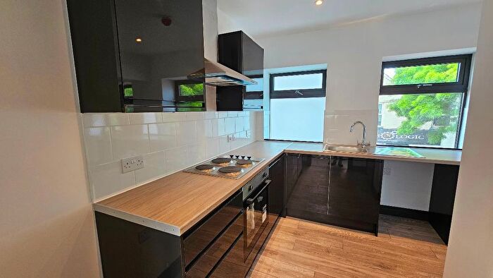 2 Bedroom Flat To Rent In Green Street, Gillingham, ME7