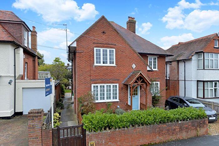 3 Bedroom Apartment To Rent In Marshall Road, Godalming, GU7