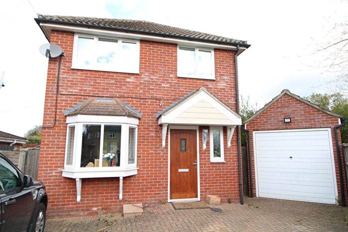 3 Bedroom Detached House To Rent In Paxman Avenue, Colchester, CO2