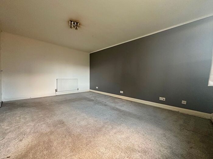 2 Bedroom Flat To Rent In Ross Close, Saffron Walden, CB11