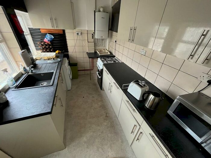 6 Bedroom Terraced House To Rent In Upper Lewes Road, Brighton, BN2