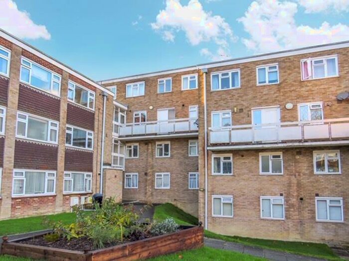 2 Bedroom Apartment To Rent In Perrymount Road, Haywards Heath, RH16