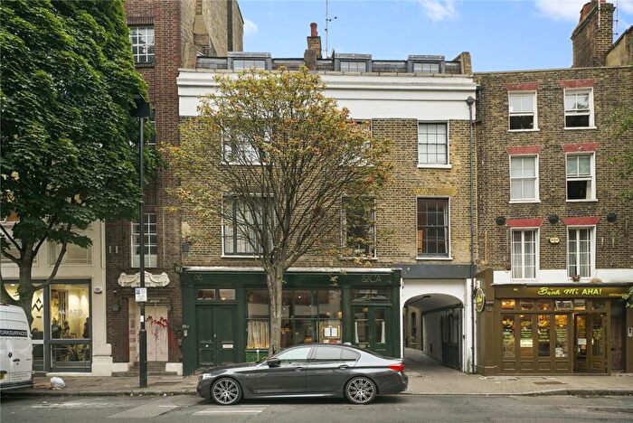 2 Bedroom Apartment To Rent In St John Street, EC1M