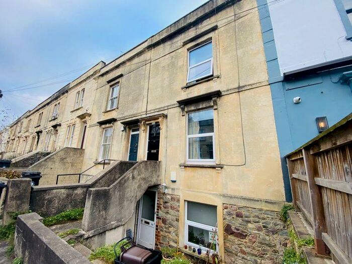 3 Bedroom Maisonette To Rent In Stanley Road, Redland, BS6