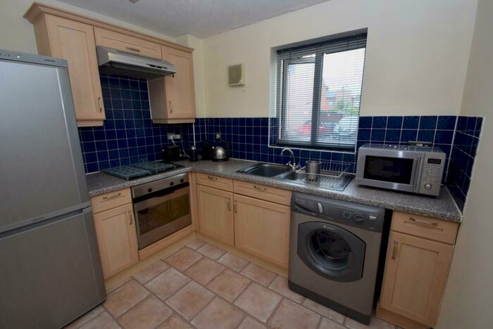 3 Bedroom Apartment To Rent In Mallow Street, Hulme, Manchester., M15