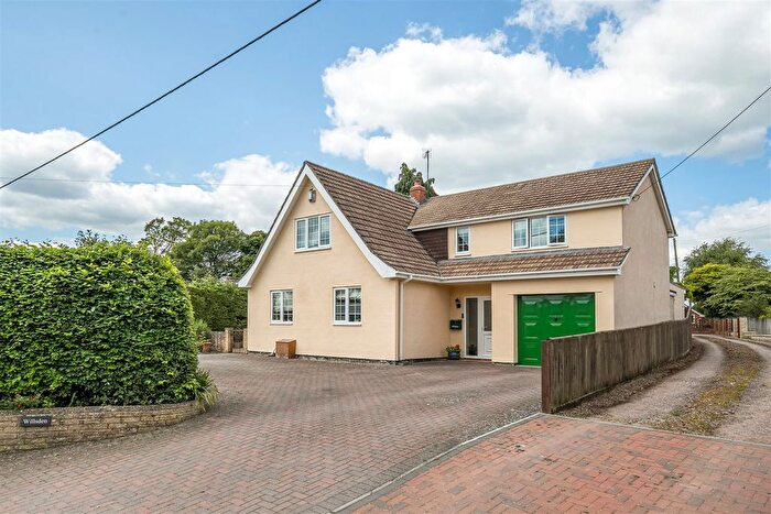 4 Bedroom Detached House For Sale In Coate, Devizes, SN10