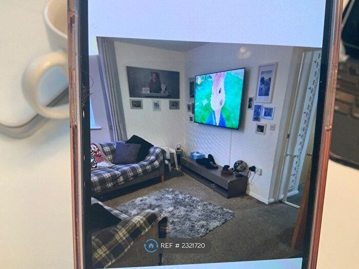 2 Bedroom Flat To Rent In Peel House, Liverpool, L21