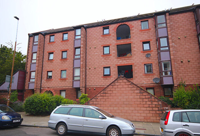 1 Bedroom Flat To Rent In Easter Road, Leith, Edinburgh, EH6