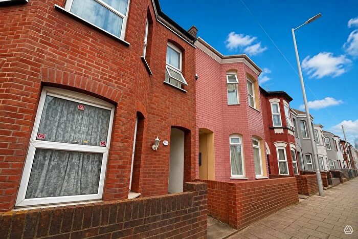 Studio To Rent In Crawley Road, Luton, LU1