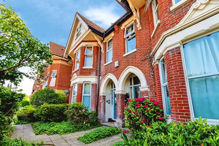 Studio For Sale In Hill Lane, Southampton, SO15