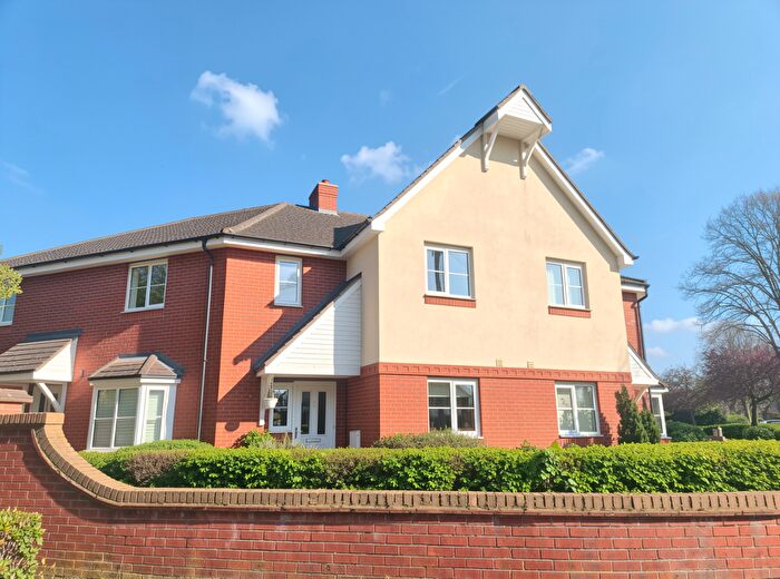 2 Bedroom Apartment For Sale In Chambers Way, Biggleswade, SG18