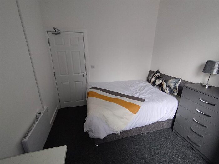 1 Bedroom Block Of Flats To Rent In Market Place, Mansfield, NG18