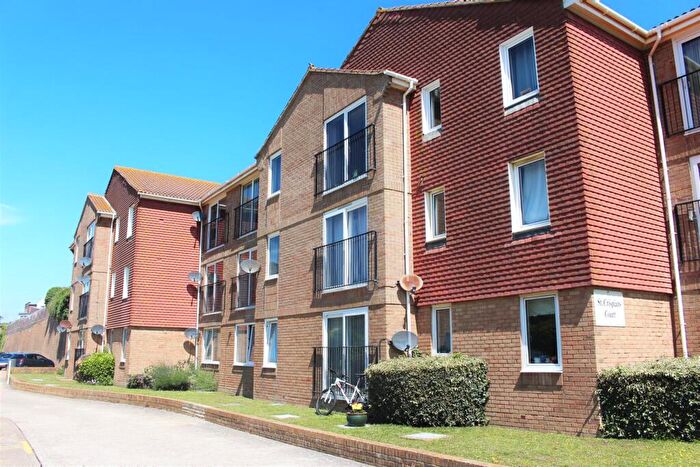 1 Bedroom Flat For Sale In Claremont Road, Seaford, BN25