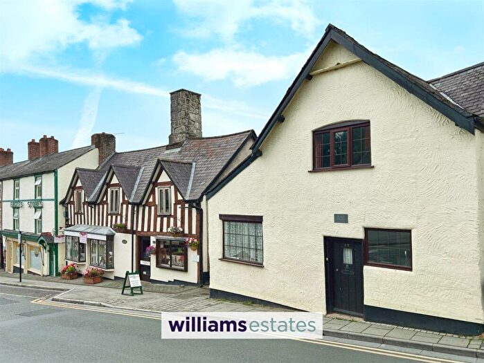 3 Bedroom House For Sale In Clwyd Street, Ruthin, LL15