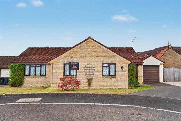 3 Bedroom Detached Bungalow For Sale In Foxglove Close, Wyke, Gillingham, SP8