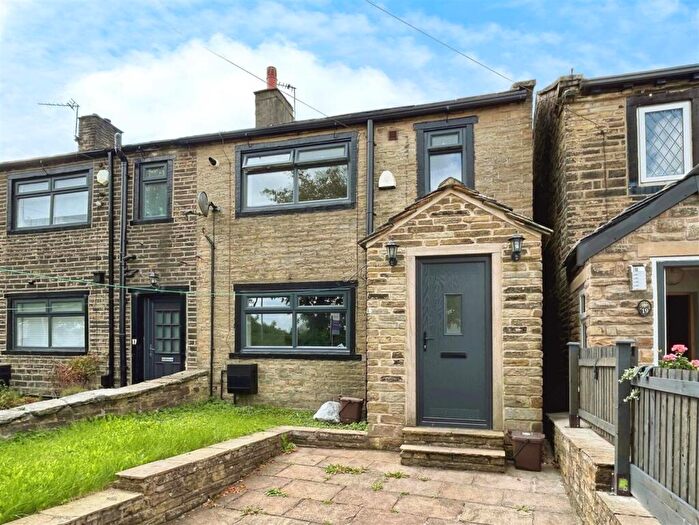 2 Bedroom Terraced House To Rent In Cross Lane, Shelf, Halifax, HX3