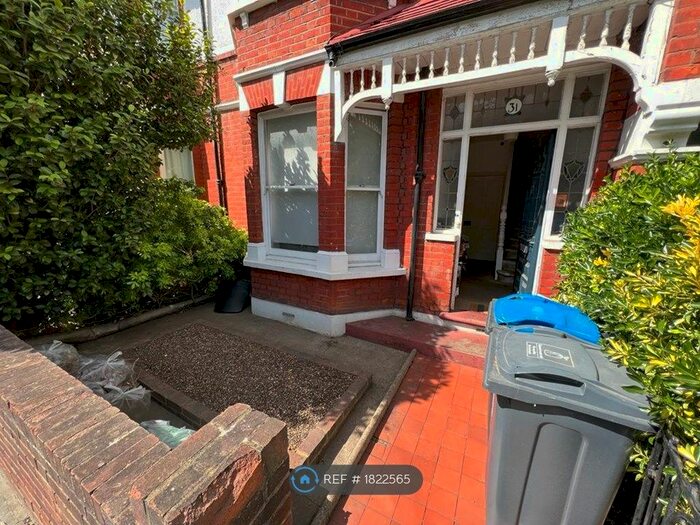 3 Bedroom Terraced House To Rent In Links Rd, London, SW17