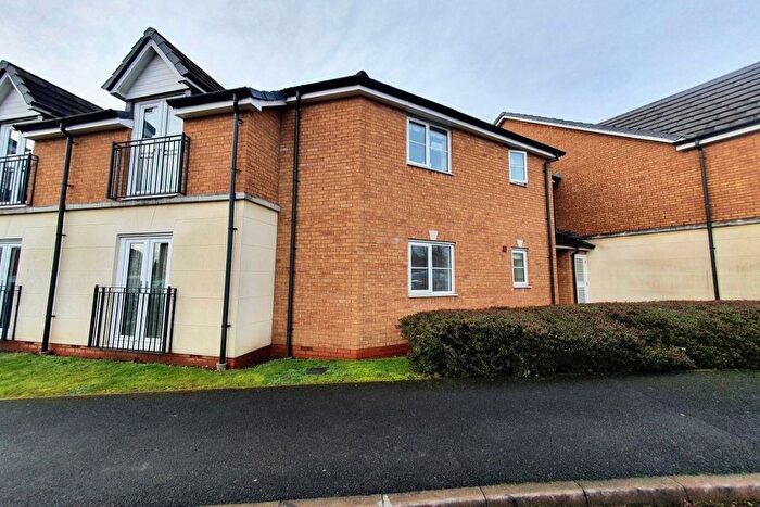 2 Bedroom Flat For Sale In Weavers Close, Bulkington, Bedworth, Warwickshire, CV12