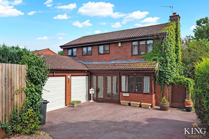 4 Bedroom Detached House For Sale In Batsford Close, Redditch, B98