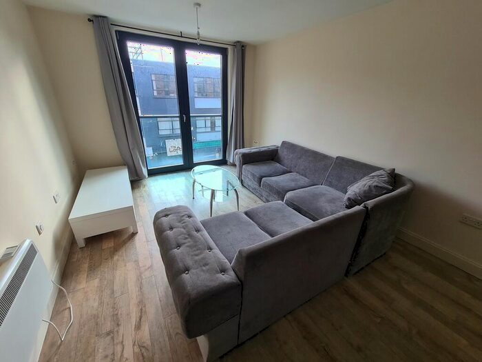 2 Bedroom Apartment To Rent In Southside, St Johns Walk, B5