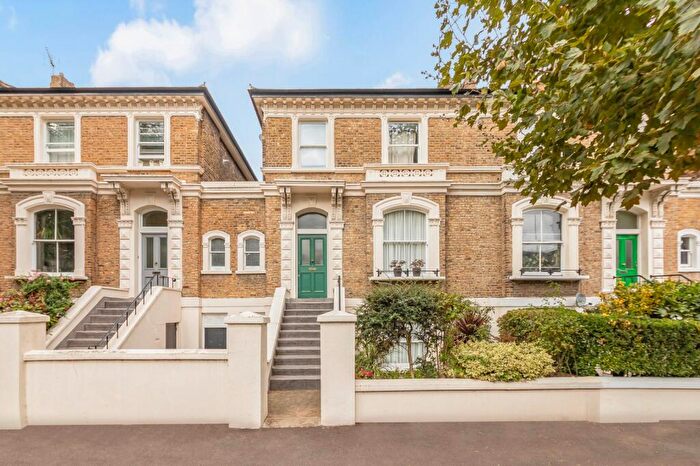 4 Bedroom Flat For Sale In Princess Road, Kilburn Park, NW6
