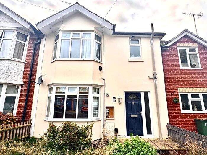 1 Bedroom Flat To Rent In Maple Road, Southampton, Hampshire, SO18