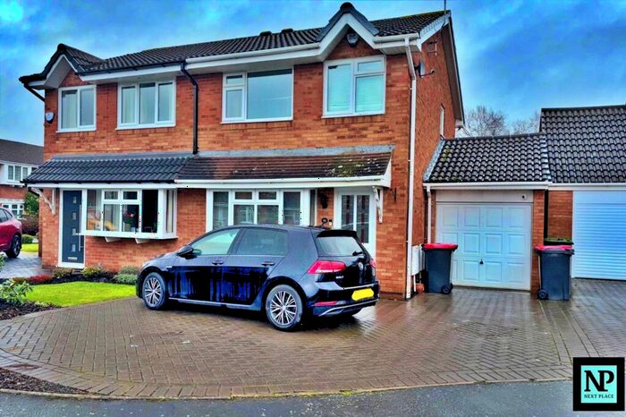 3 Bedroom Semi-Detached House To Rent In Sorrel Drive, Kingsbury, B78