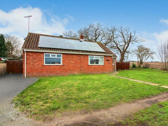 2 Bedroom Detached Bungalow To Rent In Grange Road, Cantley, Norwich, NR13