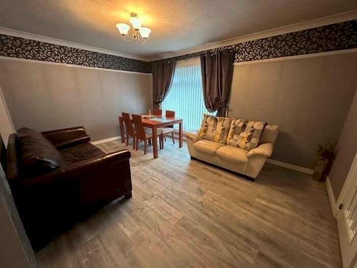 3 Bedroom Semi-Detached House To Rent In Gaitside Drive, Aberdeen, AB10